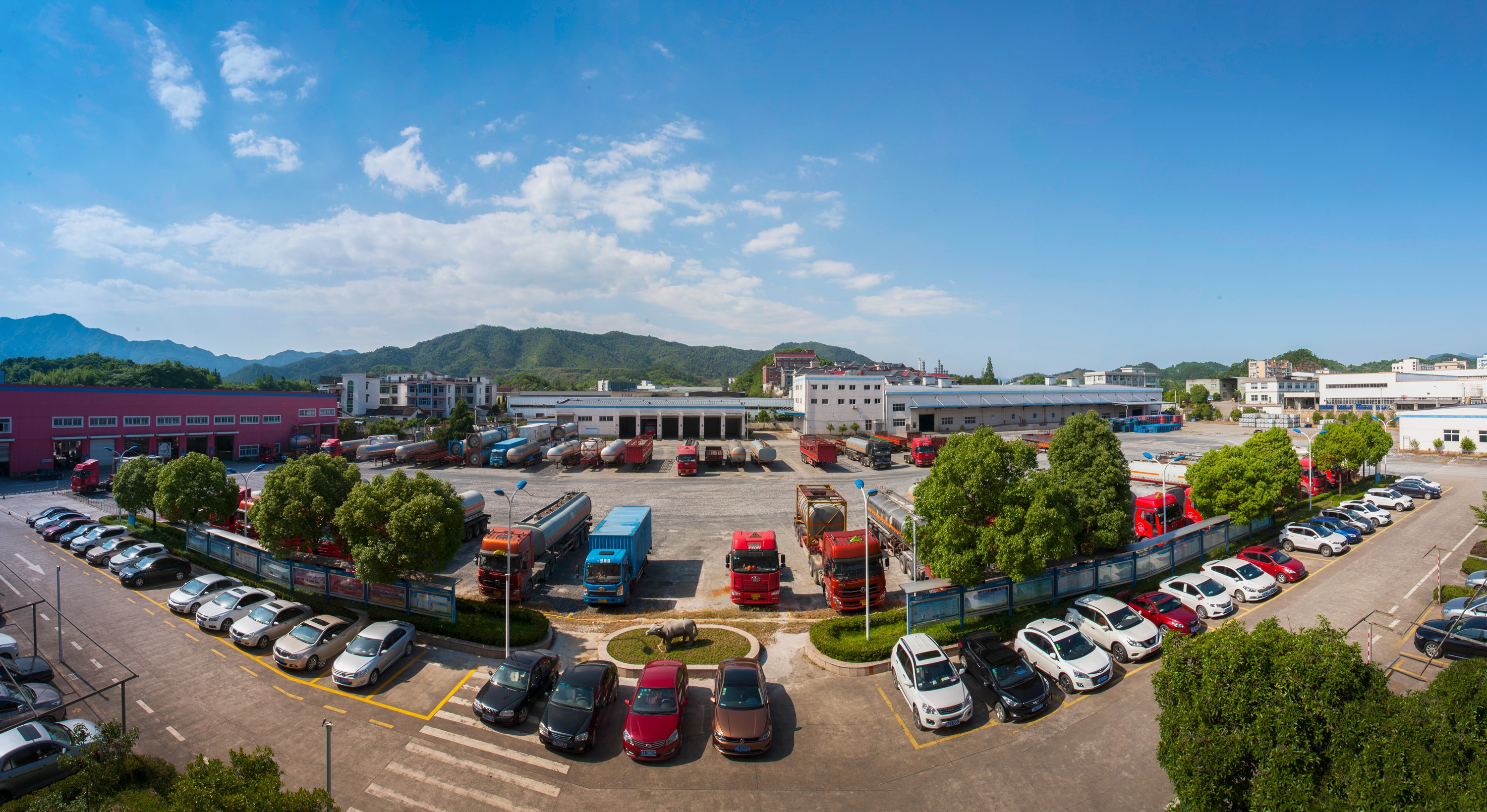 建德市首个“无车承运人”花落新安物流