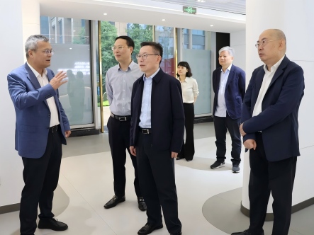 1764147087508334pE51.jpg a998e114d04d5df8dbf3fb7f465f349b(1).jpg